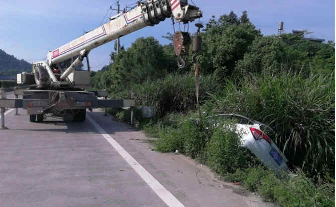眉山重载吊车救援
